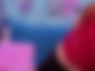Live cam show with VivienneRoo - Body Massage on Camsoda
