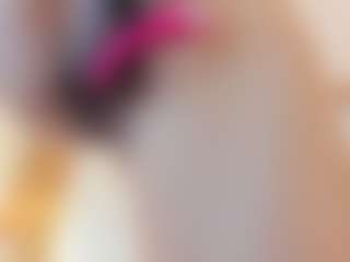 Live cam show with Vanessa - Body Massage on AdultVida.com