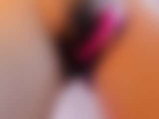Live cam show with Vanessa - Public on StripNow