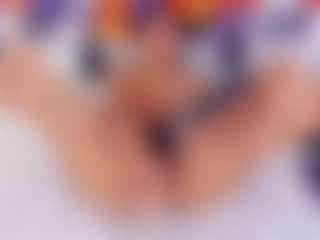 Live cam show with Vanessa - Smoking on SinfulBabes