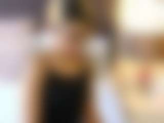 Live cam show with sasyylissaa69 - Middle Aged on Camsoda