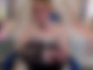 chloe-prg's Live Sex Cam Show