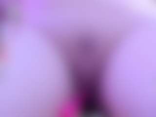 chloe-prg's Live Sex Cam Show