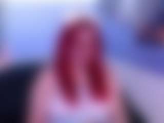 chloe-prg's Live Sex Cam Show