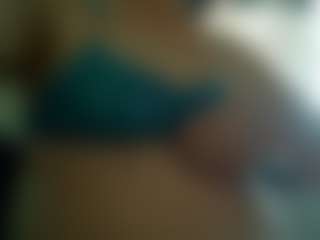 Live cam show with Goodass5 - Gray Eyes on slutload