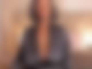 serena_quin MILF webcam performer live streaming