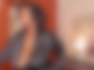 serena_quin MILF webcam performer live streaming