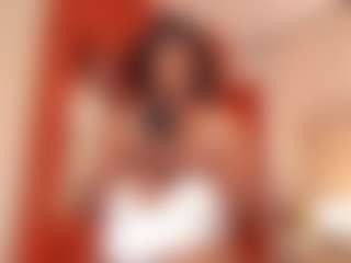 Live cam show with serena_quin - Middle Aged on CamSodaAdn