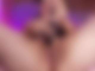 Live cam show with lucero-wilms - Mature MILF on Livezox