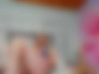Live cam show with samantha-dimou - Mature on wildcum.com