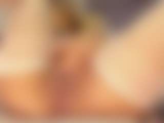 aishathornee's Live Sex Cam Show