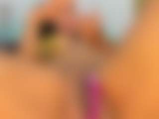 Live cam show with ciaraharrys - Ebony Squirt on Fling VIP Chat