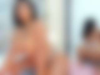 Live cam show with ciaraharrys - Ebony MILF on nudelive.tv