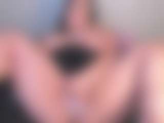Julieta-Blue's Live Sex Cam Show