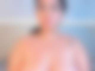 Live cam show with Julieta-Blue - Strip Curvy on CSO-WL