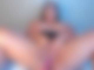 Julieta-Blue's Live Sex Cam Show