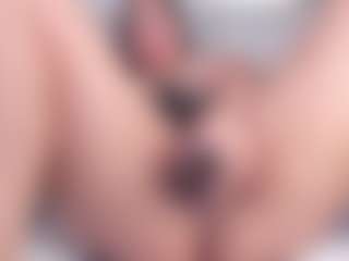 Julieta-Blue's Live Sex Cam Show