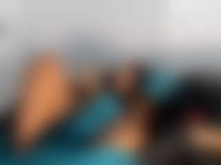 Live cam show with RealLocsofChocolate - Thong on Dare Cams