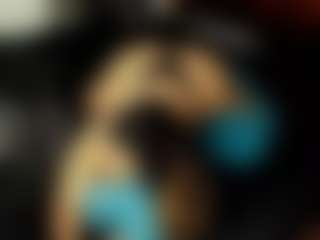 Live cam show with RealLocsofChocolate - Spoiled on dropp.cam