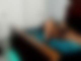 Live cam show with RealLocsofChocolate - Spoiled on livesuperchat.net