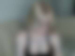 Live cam show with Judith - Stockings on fuklive.com