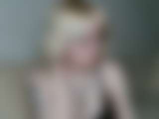 Live cam show with Judith - Leather on CamClone