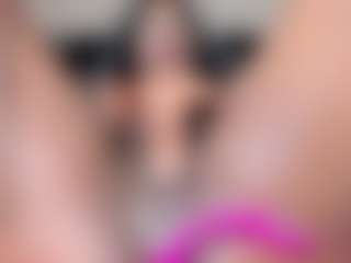 IrisHerrera's Live Sex Cam Show