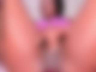 Live cam show with IrisHerrera - Ebony Small Tits on SpankPalCams