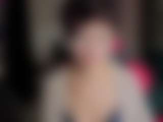 Leylla13's Live Sex Cam Show
