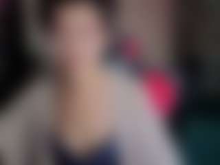 Leylla13's Live Sex Cam Show
