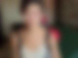 Leylla13's Live Sex Cam Show