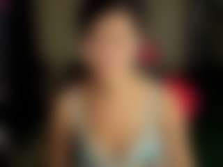 Leylla13's Live Sex Cam Show