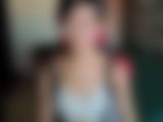 Leylla13's Live Sex Cam Show