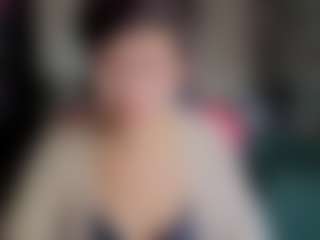 Leylla13's Live Sex Cam Show