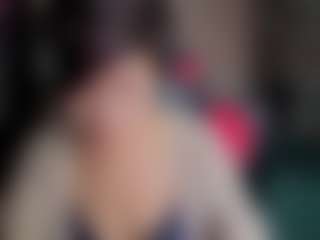 Leylla13's Live Sex Cam Show