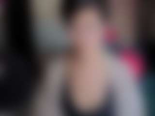 Leylla13's Live Sex Cam Show