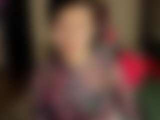 Leylla13's Live Sex Cam Show