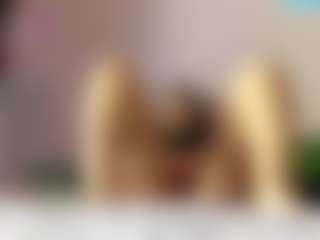 Live cam show with BasiliaBittel - Average on Camsoda