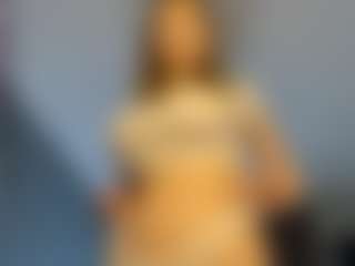 Stasy MILF webcam performer live streaming