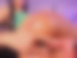 Live cam show with Megan-Mayers - Schoolgirl on Soda Cam