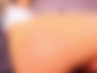 Live cam show with Megan-Mayers - Fucking on CamwithHer