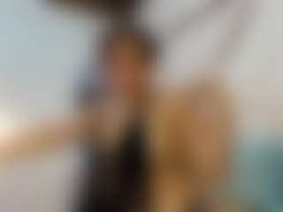 ValeriaGil's Live Sex Cam Show