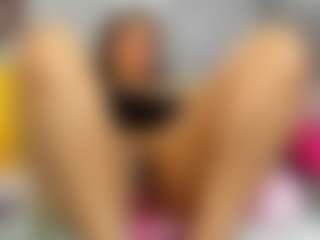 Live cam show with ValeriaGil - Normal on Camsoda