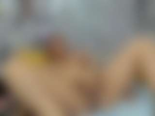 ValeriaGil's Live Sex Cam Show