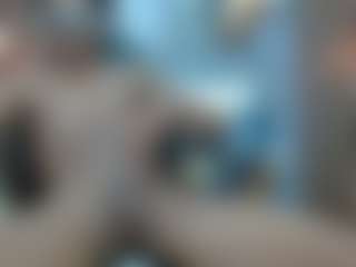 Live cam show with chrisshott - Smoking on madthumbs