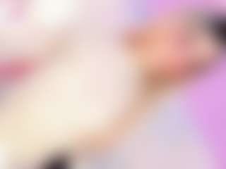 Live cam show with DaleskaSanchez - Drinking on slutload