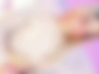Live cam show with DaleskaSanchez - Average on CamClone