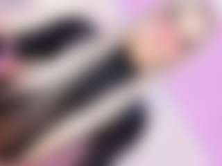 Live cam show with DaleskaSanchez - Average on CamClone