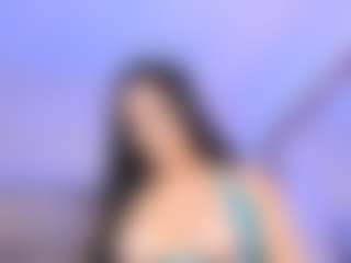 Live cam show with Mia K - Brown Hair on intimatelivegirls.com