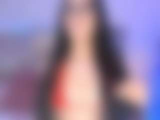 Live cam show with Mia K - Brown Eyes on instabang